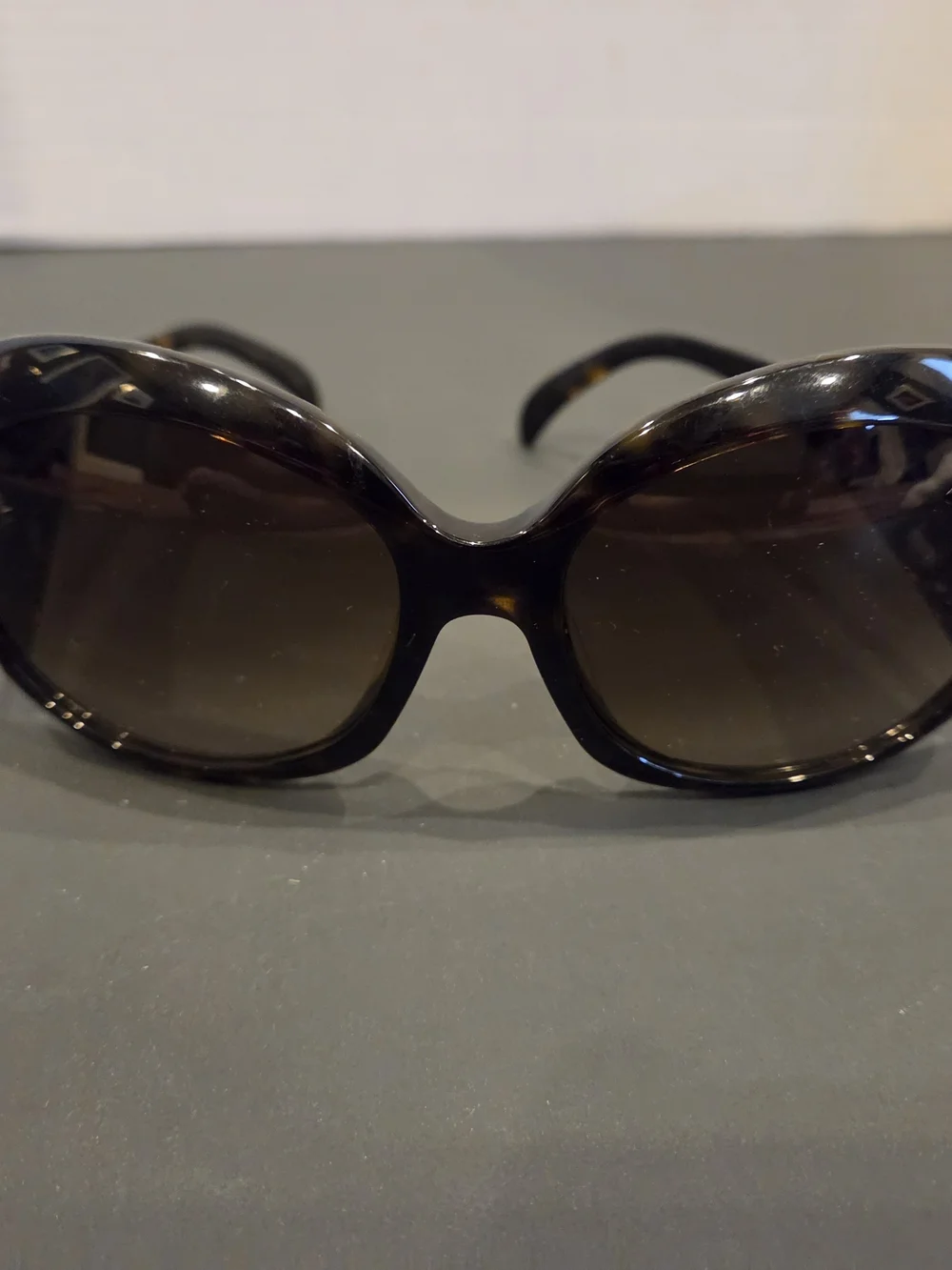 Fendi Oversized Tortoiseshell Sunglasses - Brown Gradient